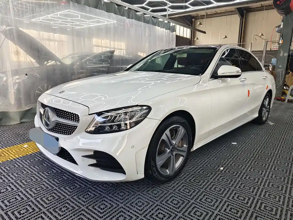 Mercedes-Benz C-Class 2019