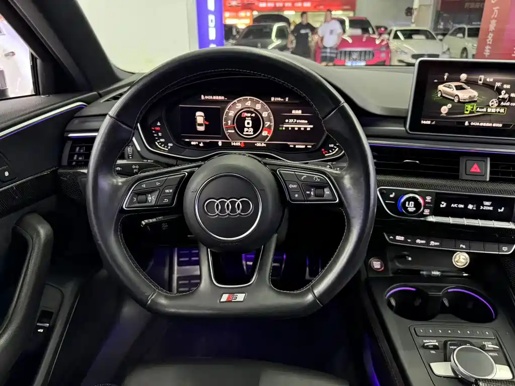 Audi S4 2017 — фото 8