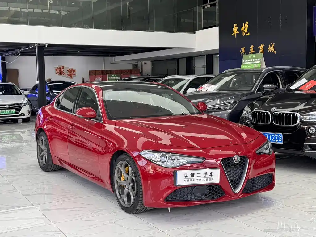 Alfa Romeo Giulia 2020 — фото 2