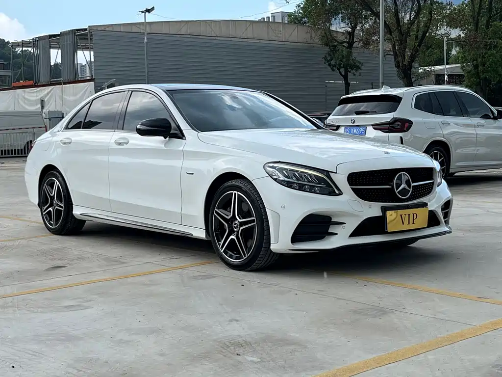 Mercedes-Benz C-Class 2021
