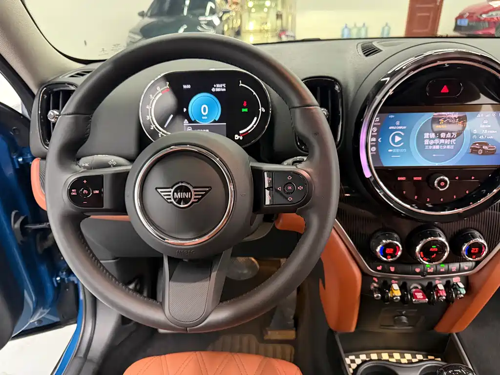 MINI Countryman 2023 — фото 14