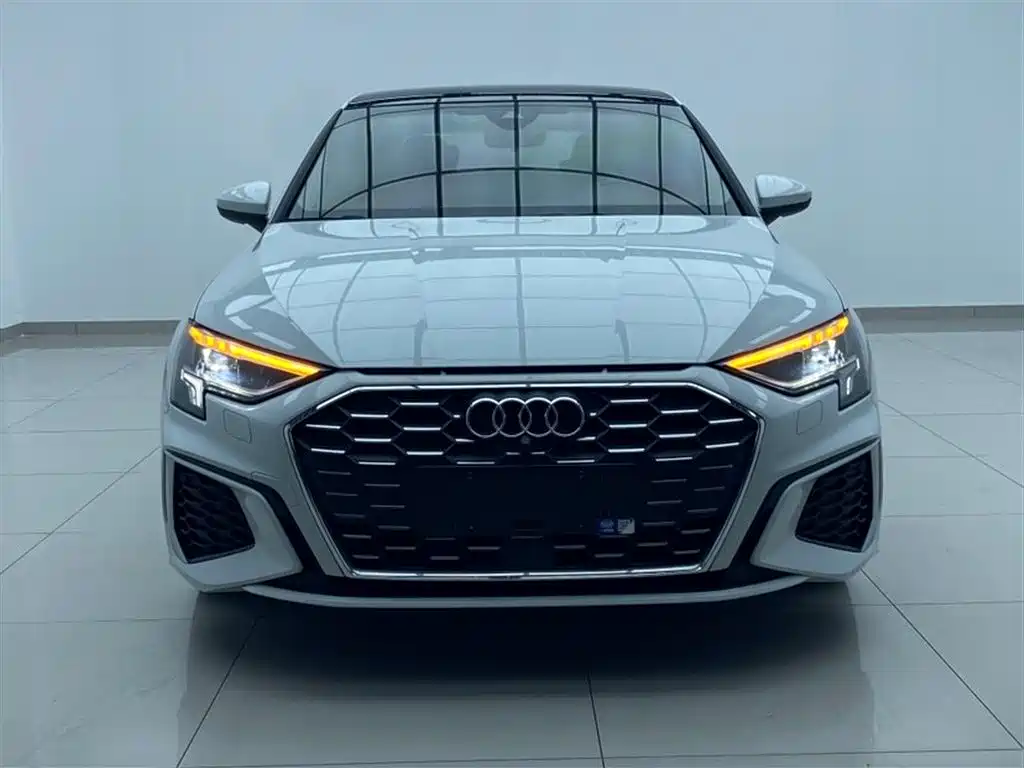 Audi A3 2023 — фото 3