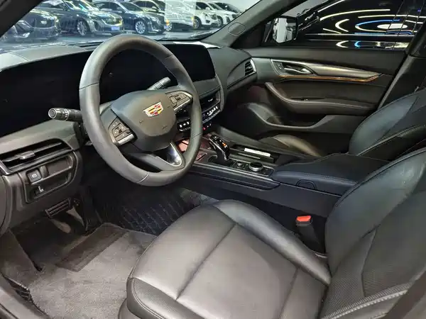 Cadillac CT5 2024