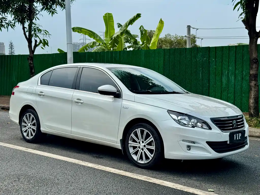Peugeot 408 2016 — фото 3