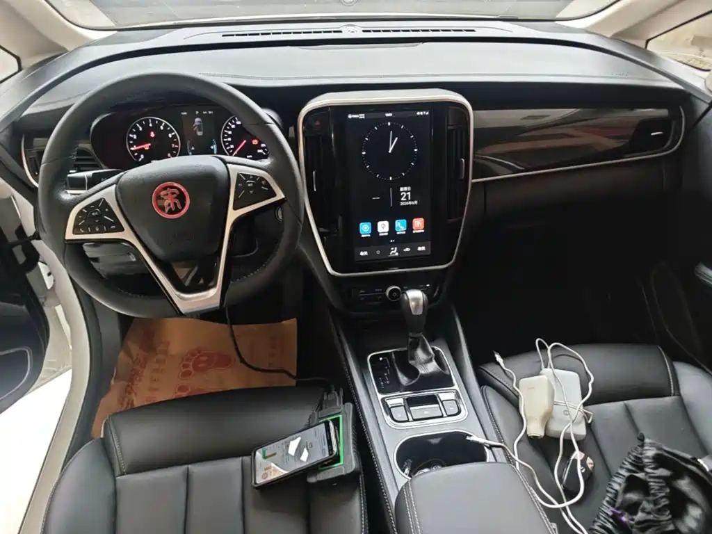 BYD MAX 2018 — фото 10