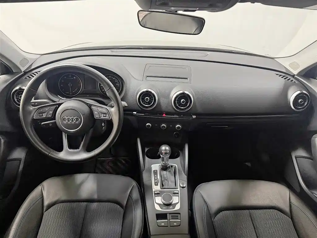 Audi A3 2020 — фото 10