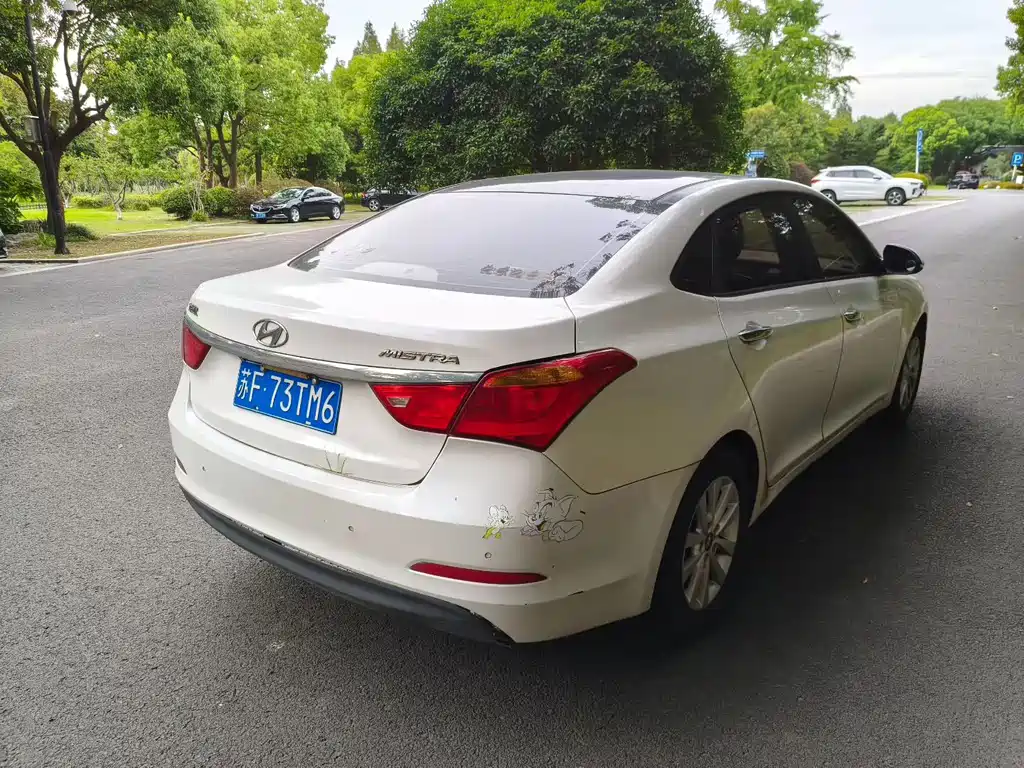 Hyundai Mistra 2015 — фото 4