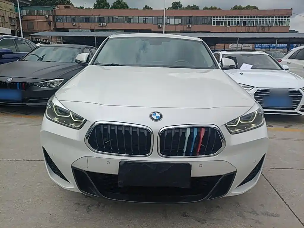 BMW X2 2022 — фото 3