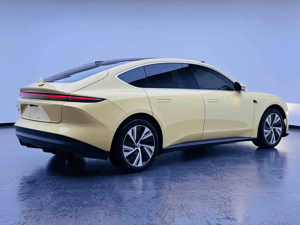 NIO ET5 2023