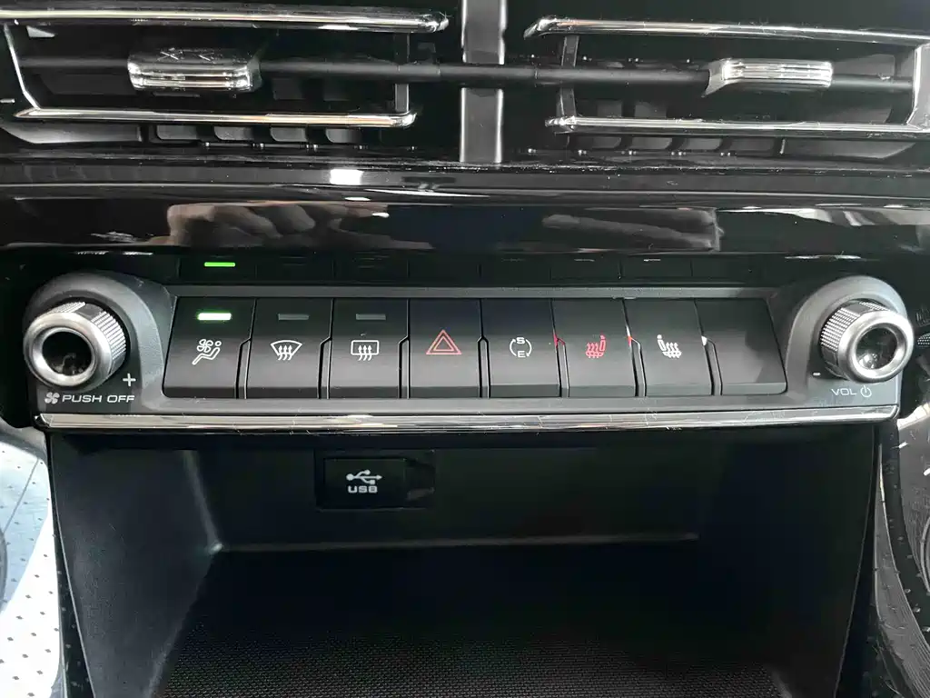 Haval M6 2023 — фото 12