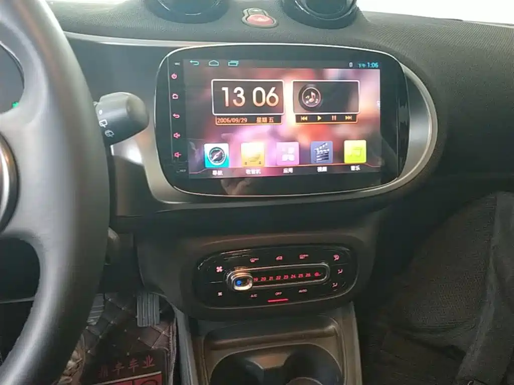 smart Forfour 2018 — фото 13