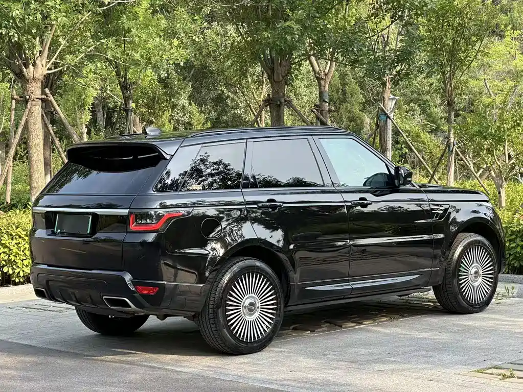 Land Rover Sport PHEV 2018 — фото 9