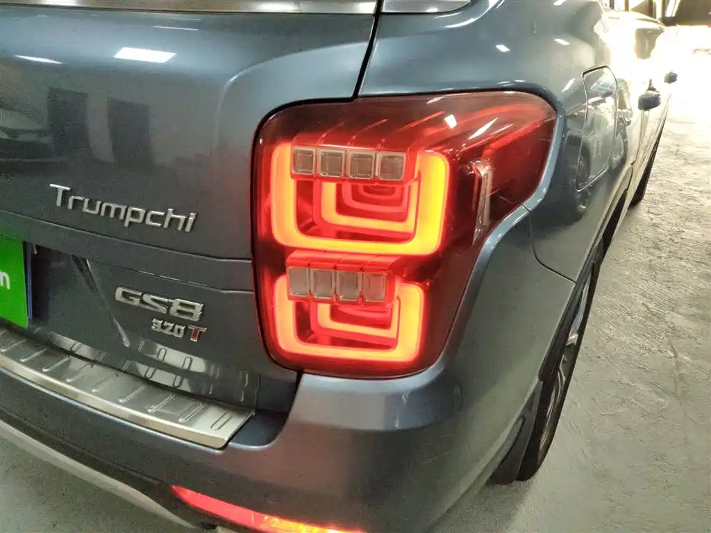 GAC Motor Trumpchi GS8 2017 — фото 24