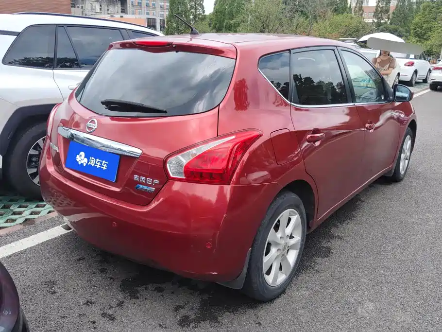 Nissan Tiida 2013