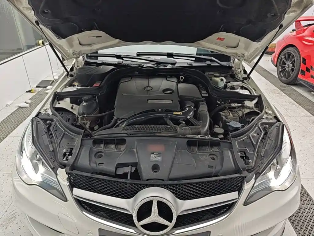 Mercedes-Benz E-Class 2015 — фото 20