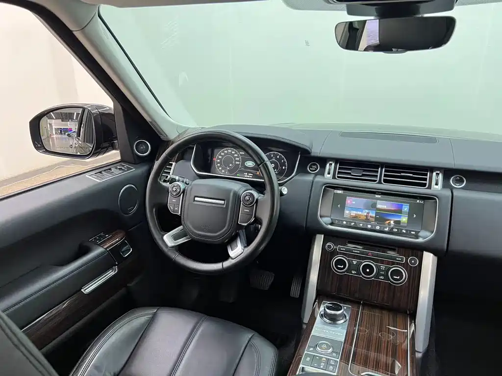 Land Rover Range Rover 2018 — фото 21