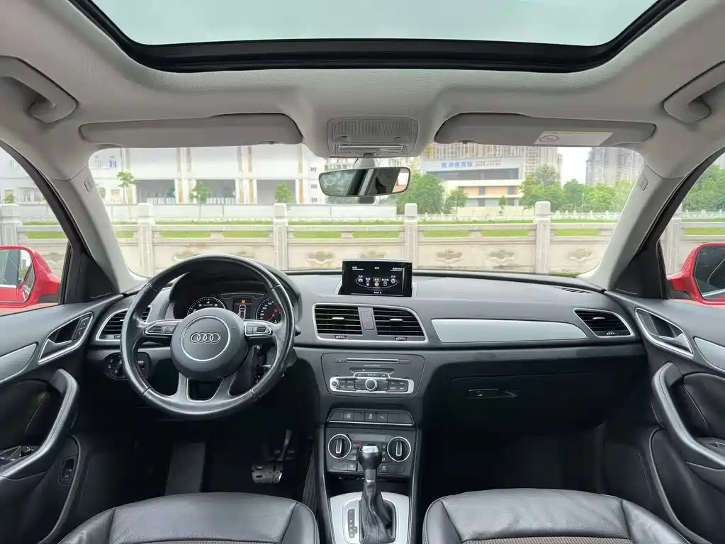 Audi Q3 2016
