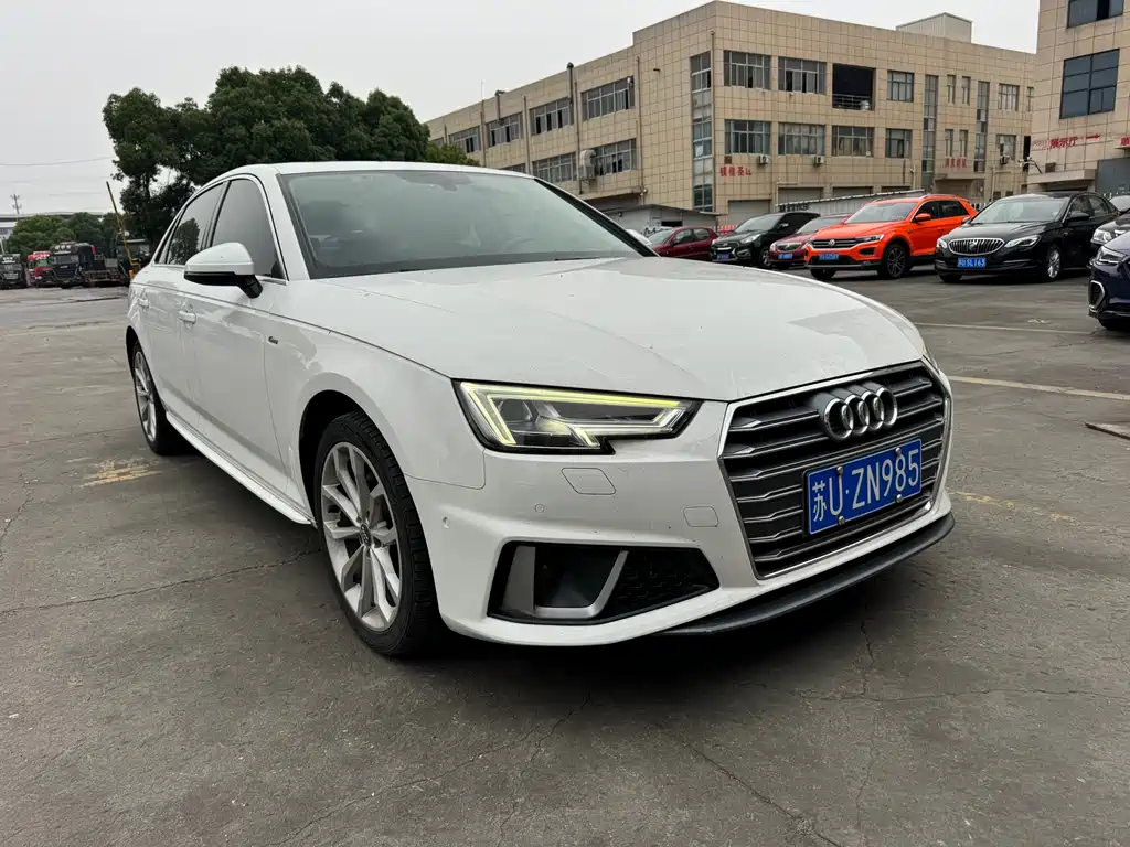 Audi A4L 2020