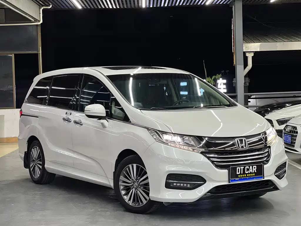 Honda Odyssey 2019 — фото 4