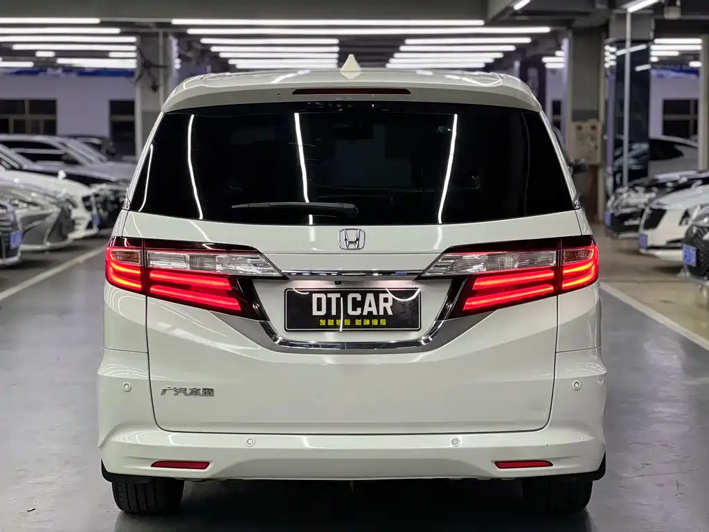 Honda Odyssey 2019 — фото 6