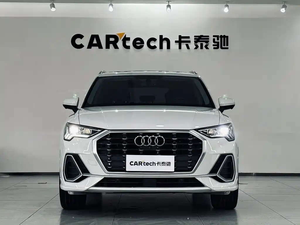 Audi Q3 2021