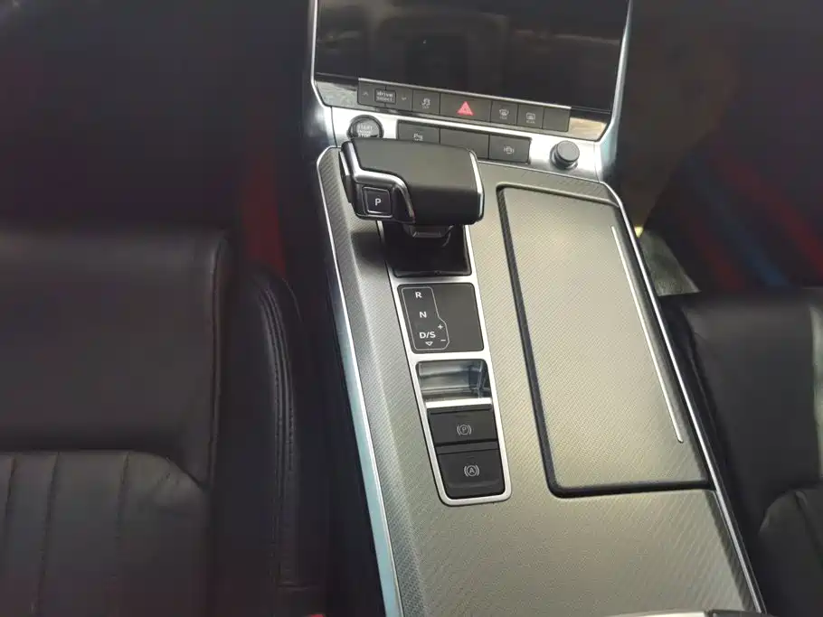 Audi A6L 2021 — фото 16