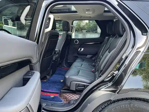 Land Rover Discovery 2020