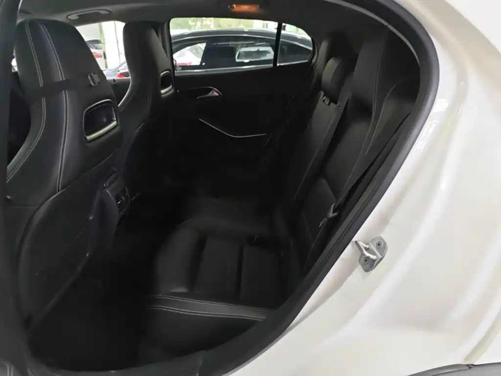 Mercedes-Benz GLA 2016 — фото 17
