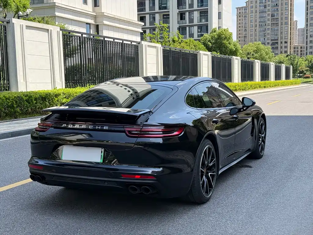 Porsche Panamera Hybrid 2020 — фото 6