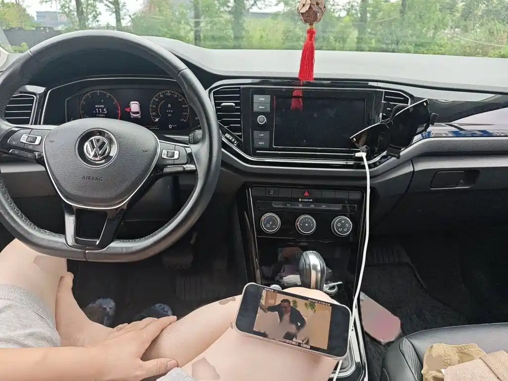 Volkswagen T-Roc 2019 — фото 13