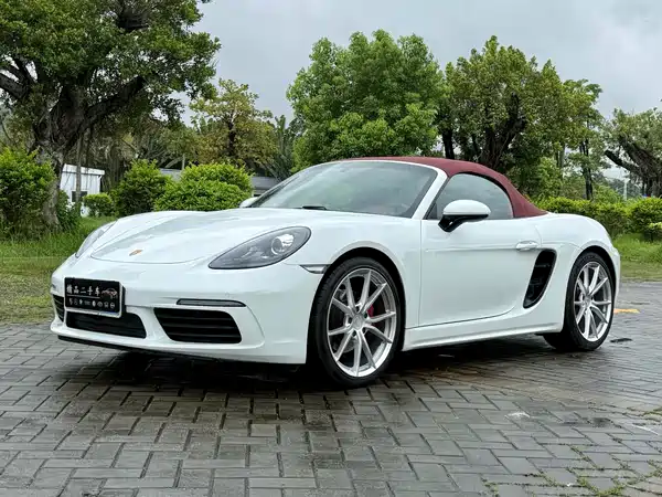 Porsche 718 2021