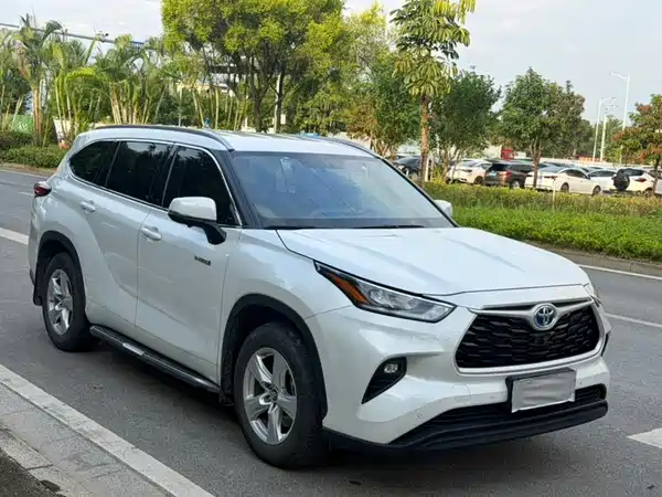 Toyota Highlander 2024