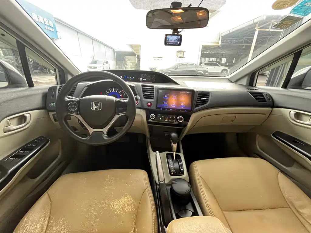 Honda Civic 2016 — фото 11