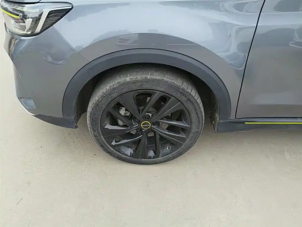 Roewe RX5 New Energy 2021 — фото 23