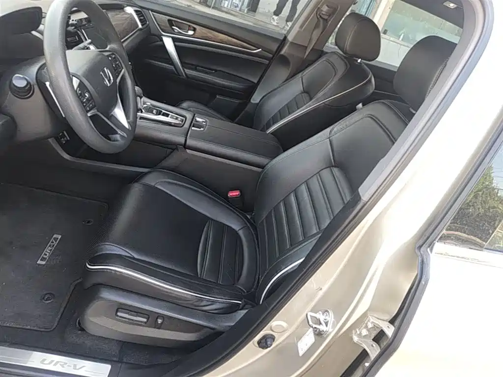 Honda UR-V 2017 — фото 15