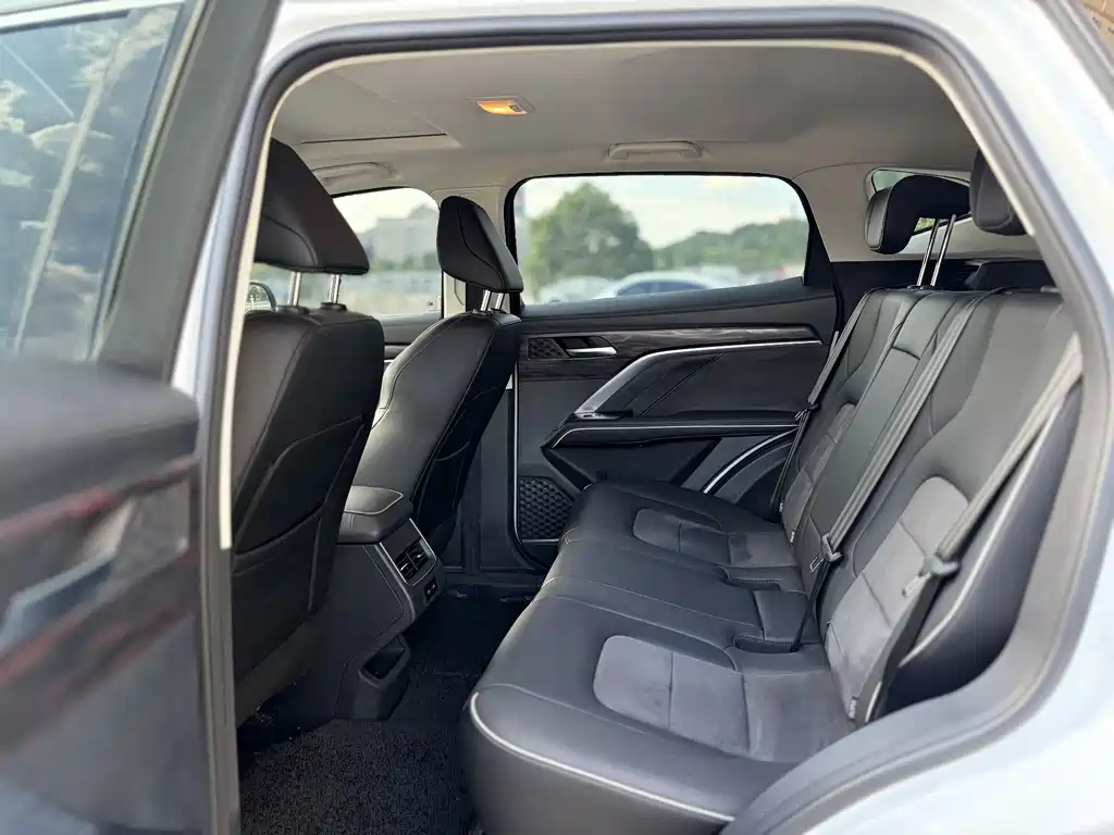 Haval H6 2023 — фото 10