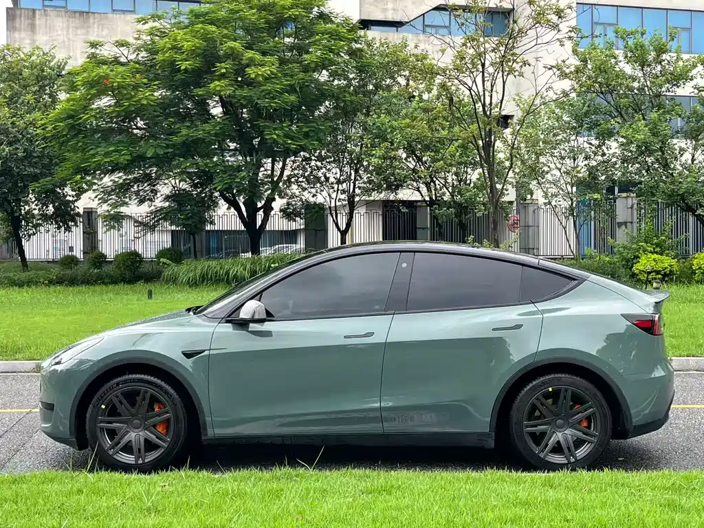Tesla Model Y 2023 — фото 3