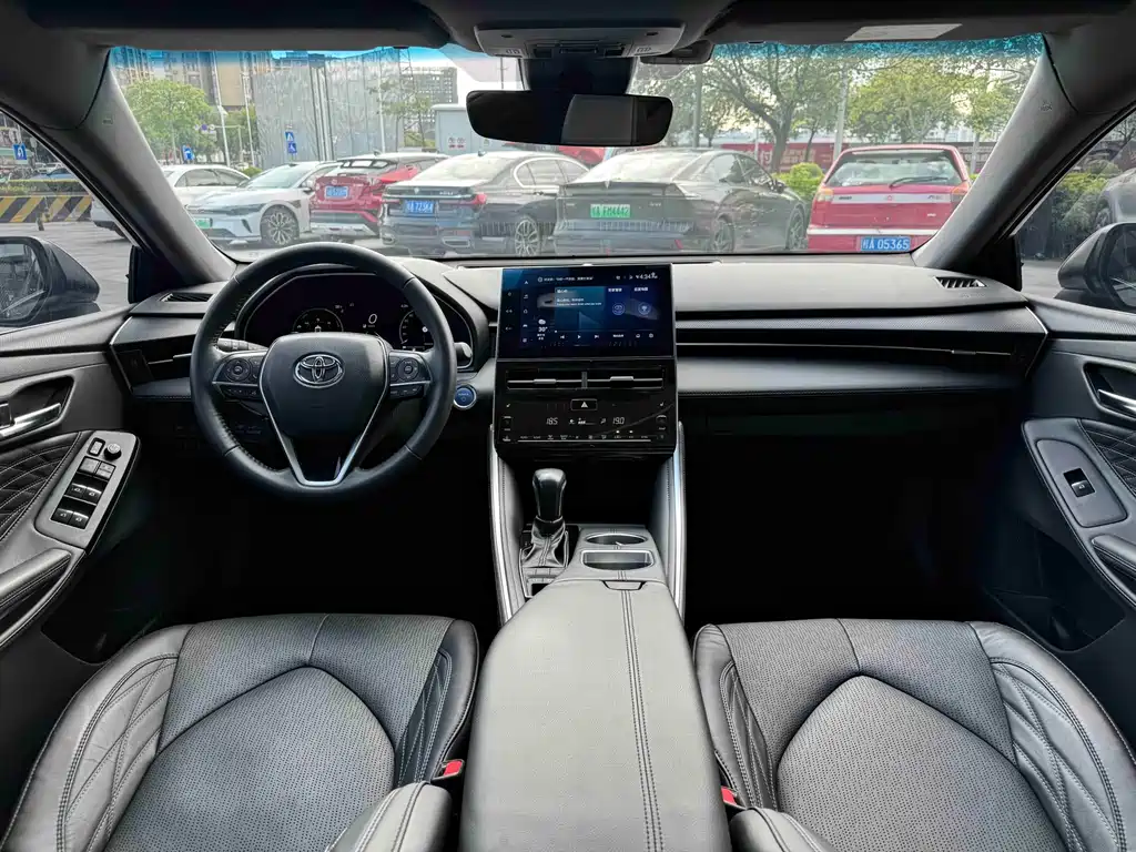 Toyota Avalon 2022 — фото 15