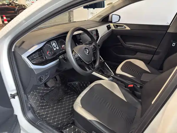 Volkswagen Polo 2021