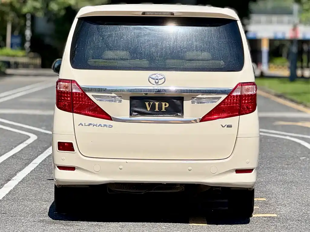 Toyota Alphard 2012 — фото 8