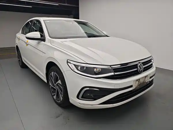 Volkswagen Bora 2024