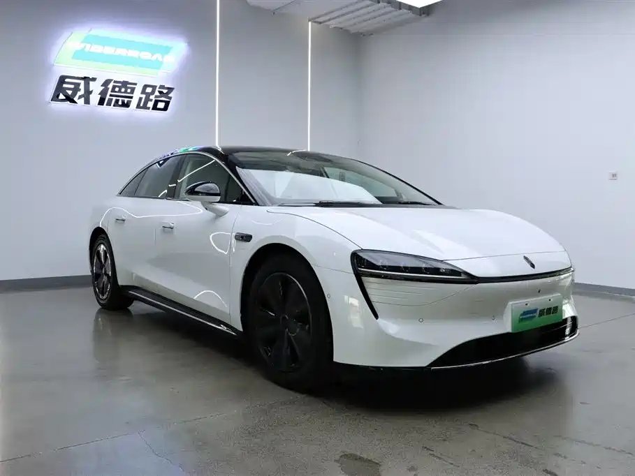 Luxeed Zhijie S7 2024