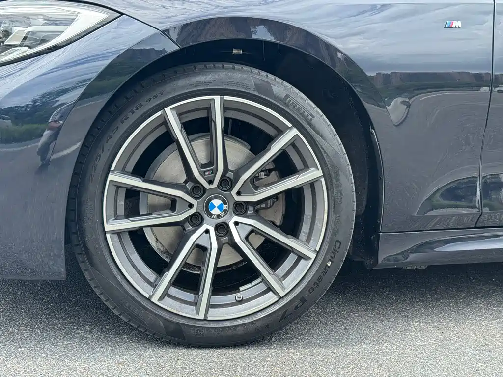BMW 3 Series 2022 — фото 17