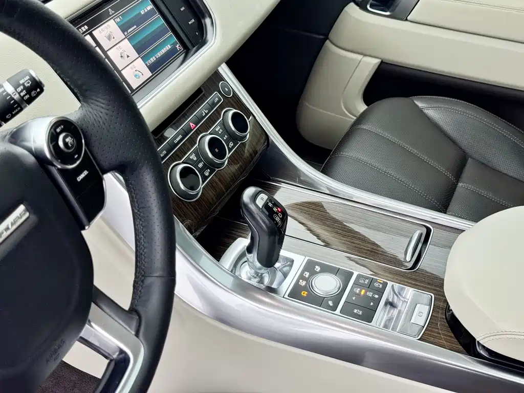 Land Rover Sport 2014 — фото 10