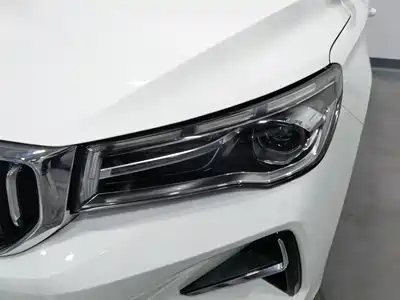 Geely Emgrand 2025