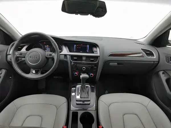 Audi A4L 2016