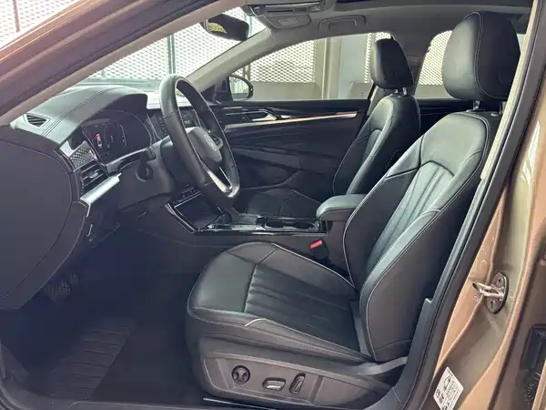 Volkswagen Passat 2022