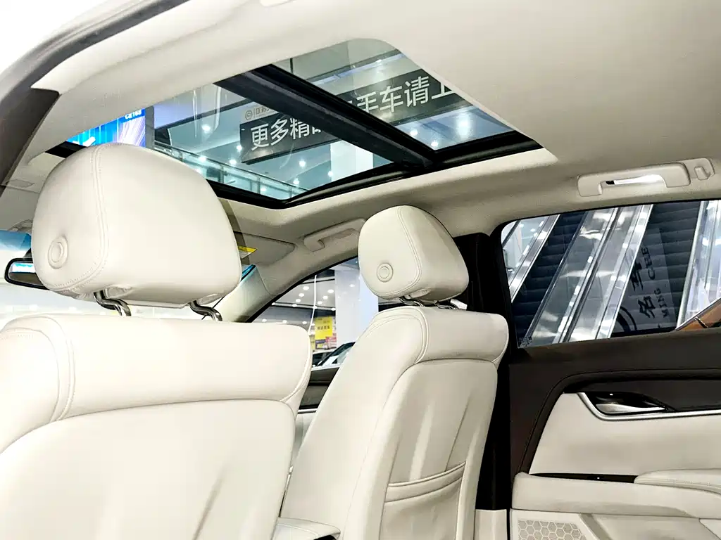 Cadillac XTS 2016 — фото 13