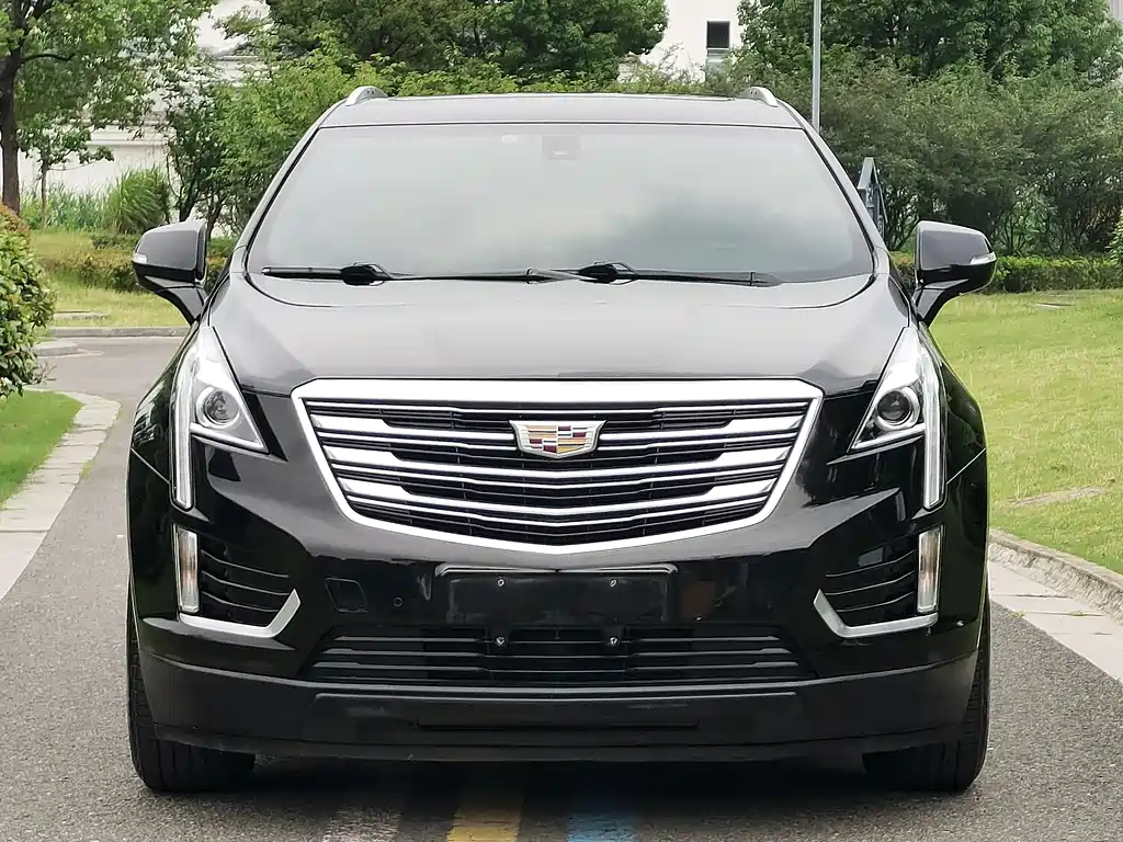 Cadillac XT5 2019 — фото 2