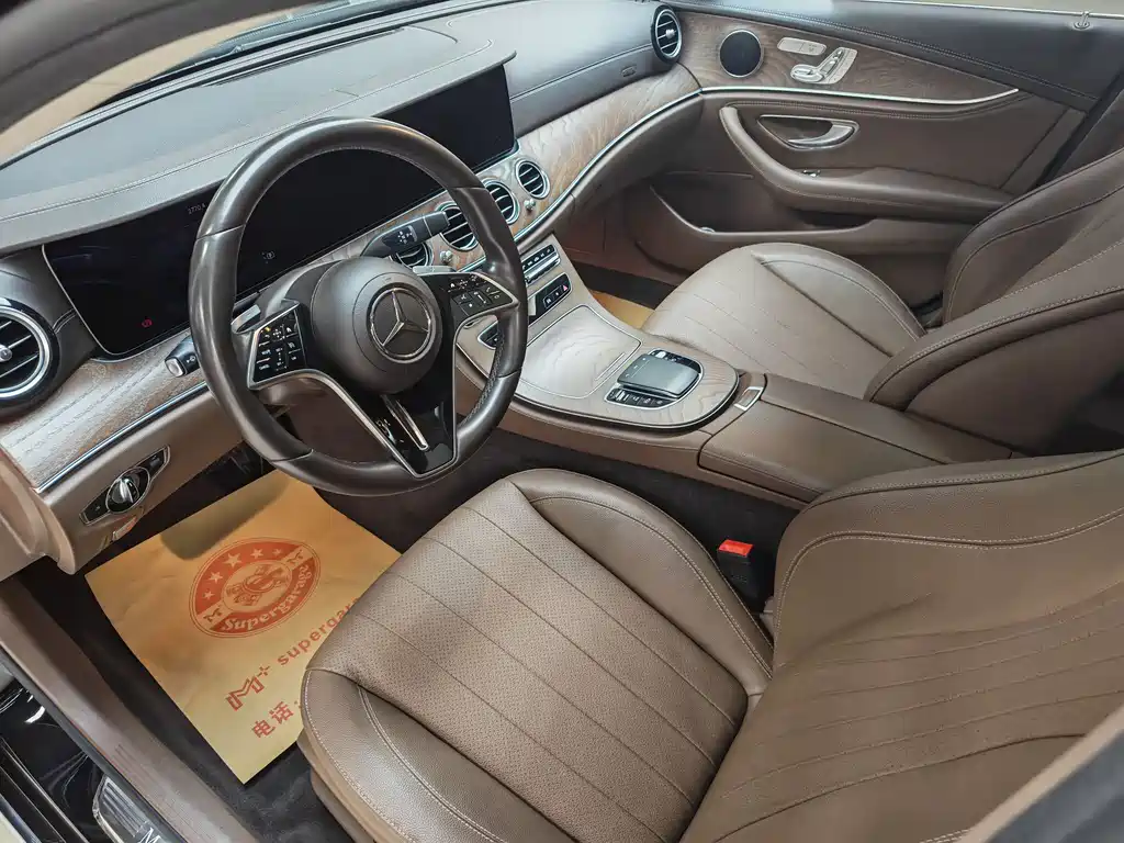 Mercedes-Benz E-Class 2023 — фото 13